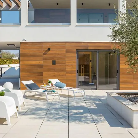 Old Olive Ii By Interhome *