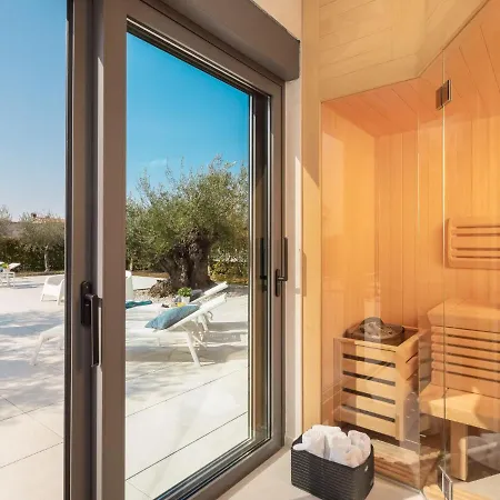 Old Olive Ii By Interhome *