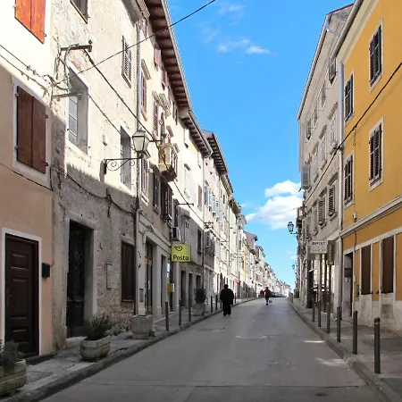 Old Olive Ii By Interhome *